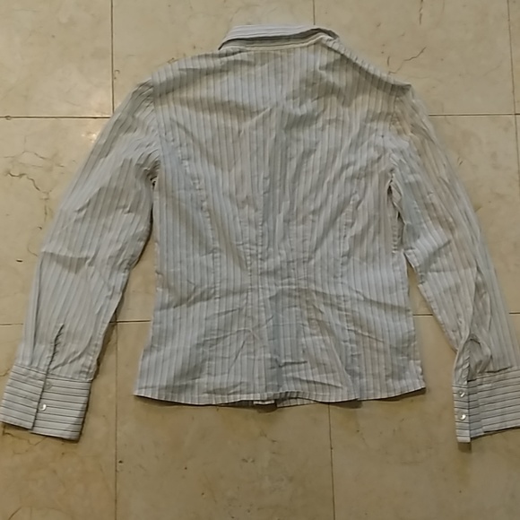 Ann Taylor Strech fitted button-down shirt, 6P - Picture 5 of 8